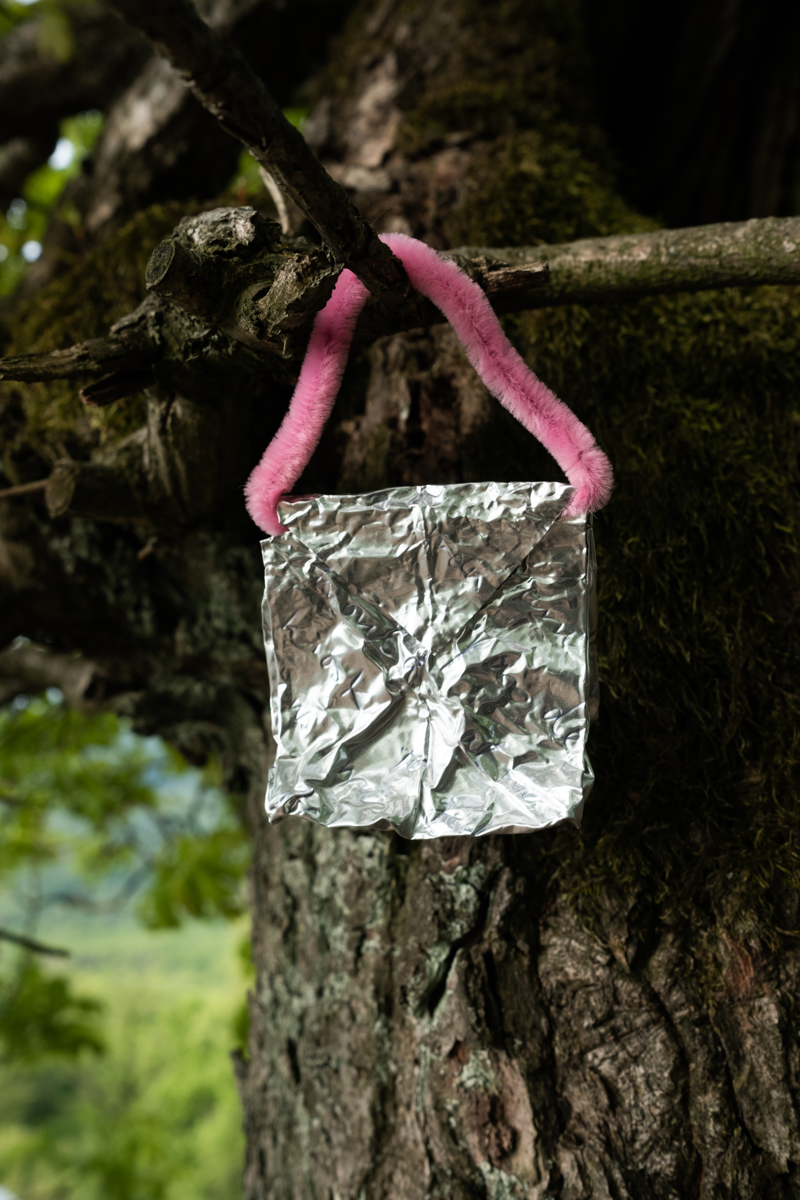 2020 05 Burial Of The White Man For Erik Niedling, Thuringia — Jiajia Zhang — Jeronim Horvat